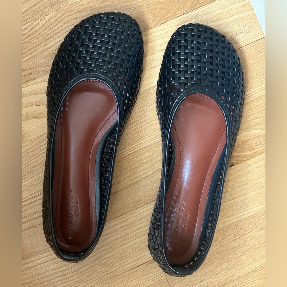 Black Woven Leather Ballet Flats - Picture 3 of 4